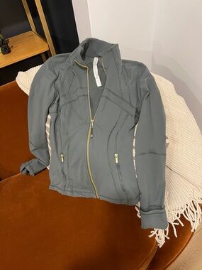lululemon athletica Charcoal Grey Zip-Up Jacket with Gold Zipper
